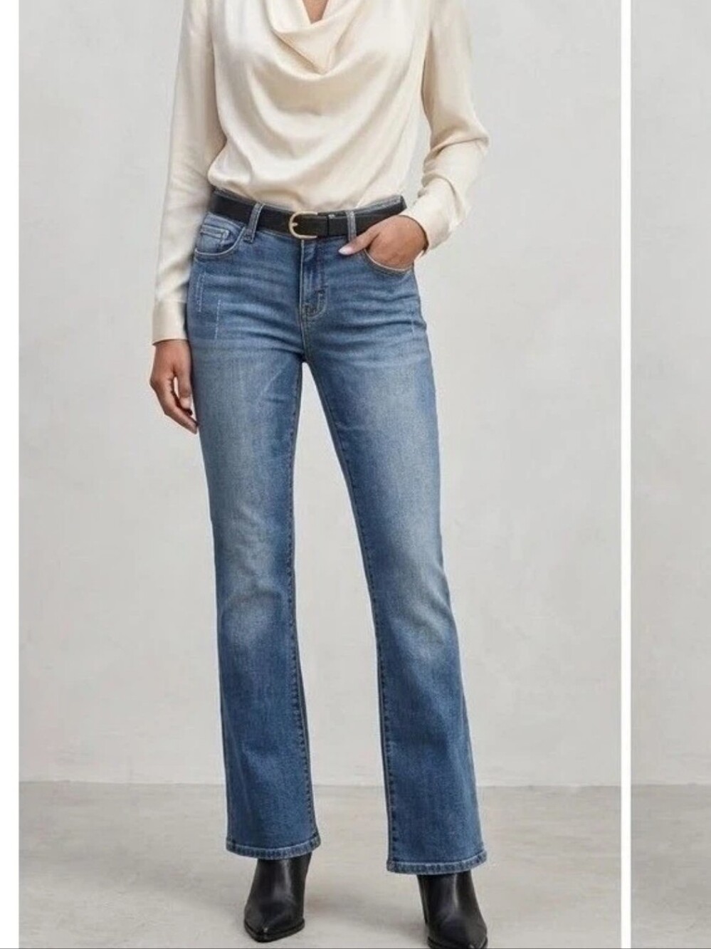 Judy Blue Mid Rise Boot Cut Jeans Size 29